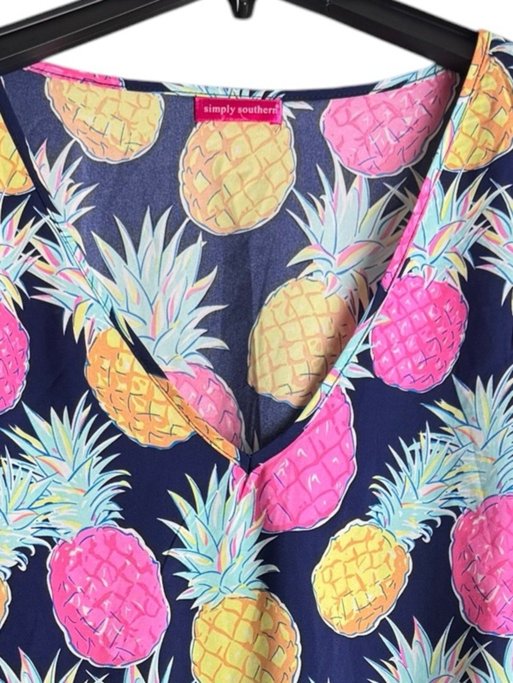 Simply Southern Pineapple Print Pom Pom Cover Up Size L - Picture 2 of 5